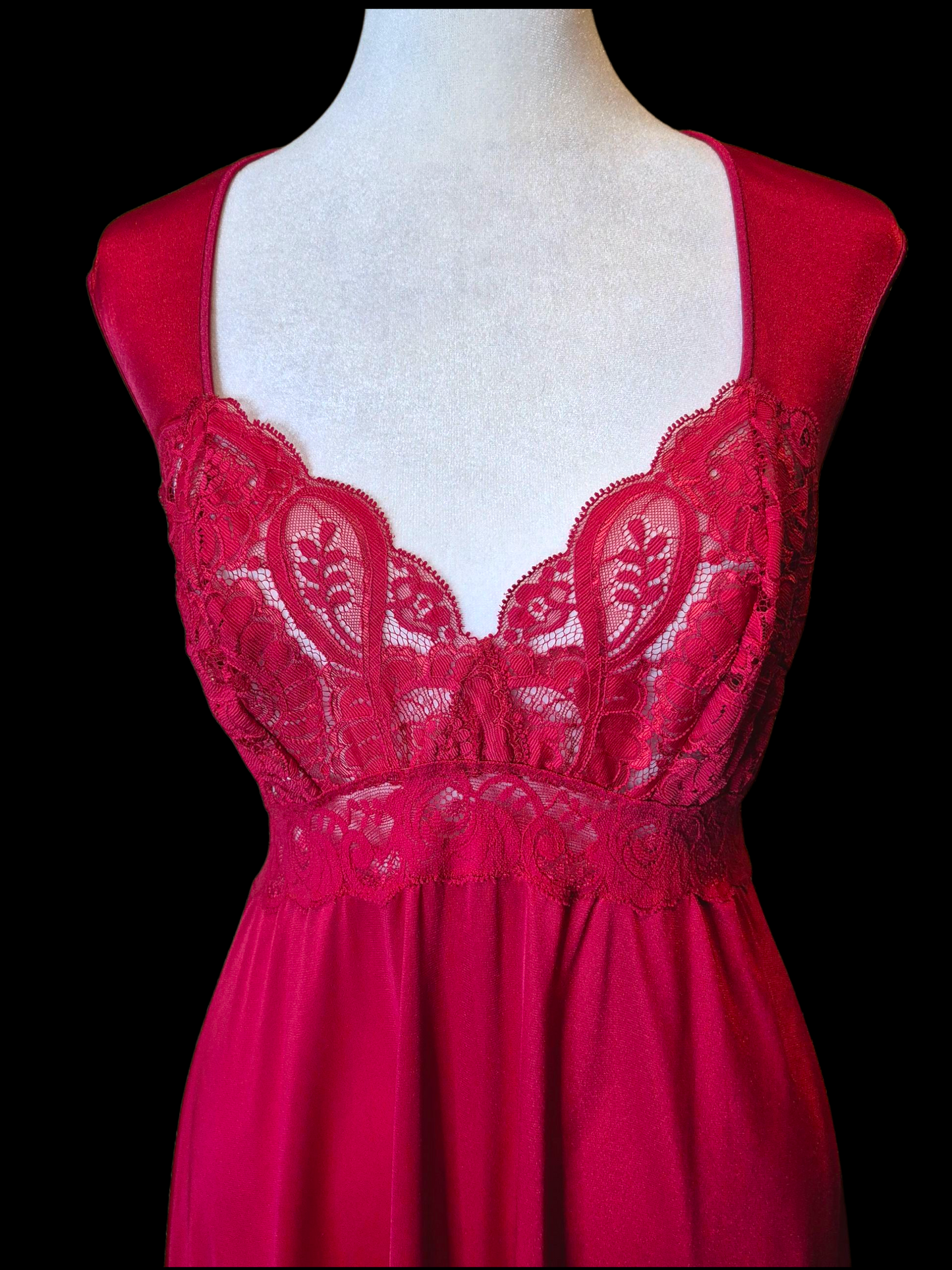 Vintage 70s/80s Red Olga Negligee with lace bodice