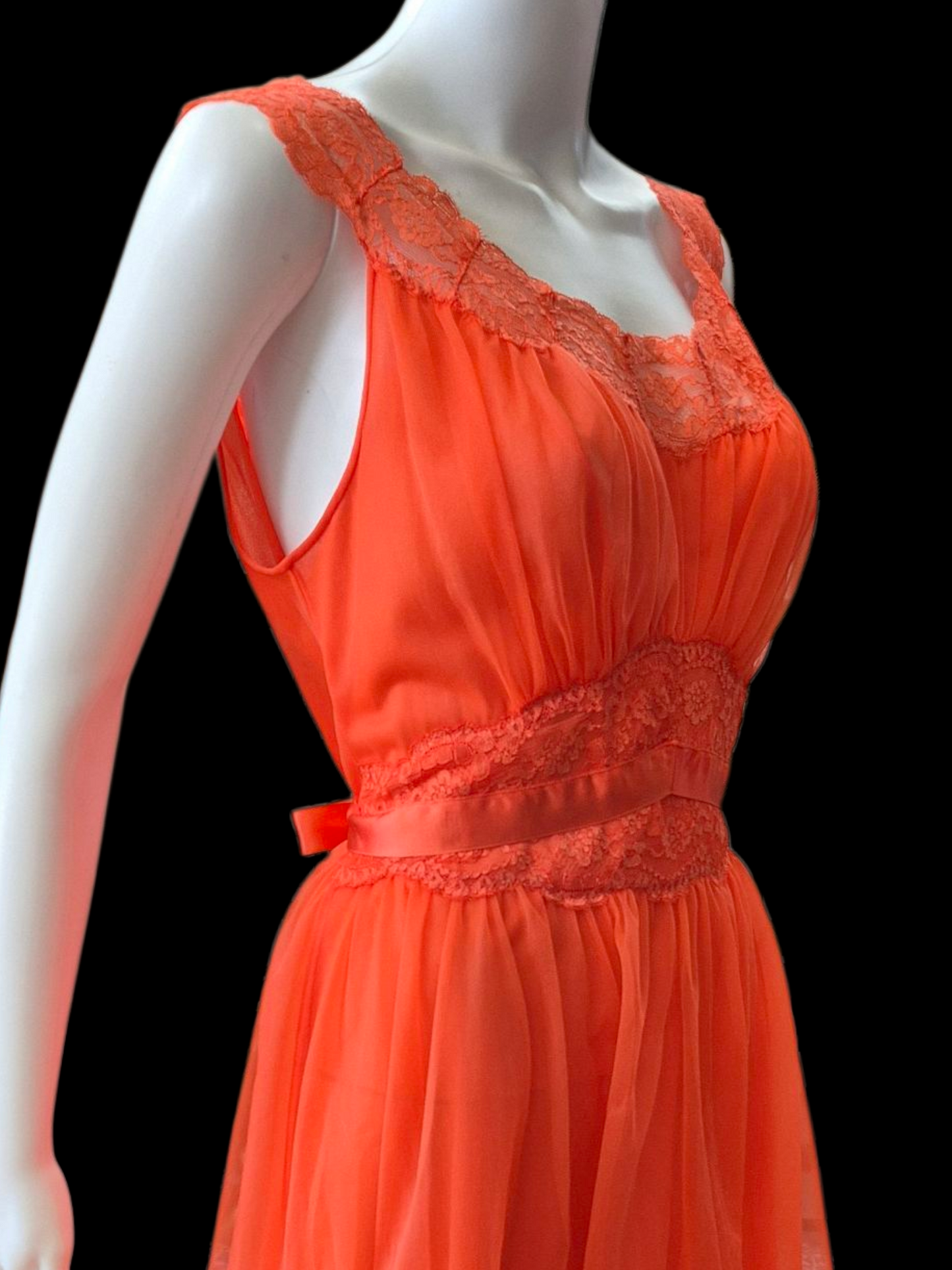 Vintage 1950s Vanity Fair Red Chiffon Negligee & Peignoir set