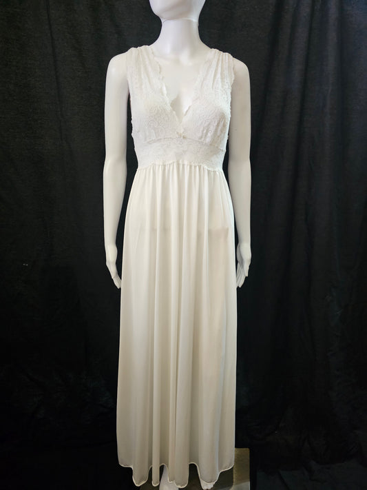 Vintage 1970s/80s Olga 92201 white goddess style  gown with lace bodice