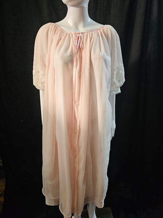 Vintage 1960s Keyloun fifth Avenue Pastel pink double layer peignoir with rhinestone buttons