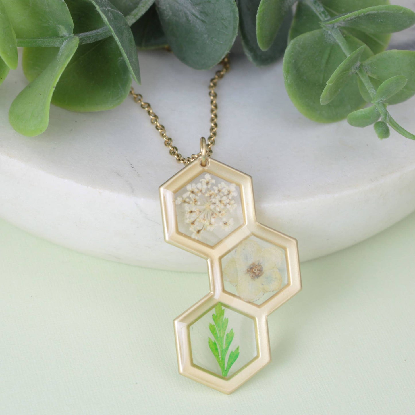 Honey Comb Dried Flower Necklace