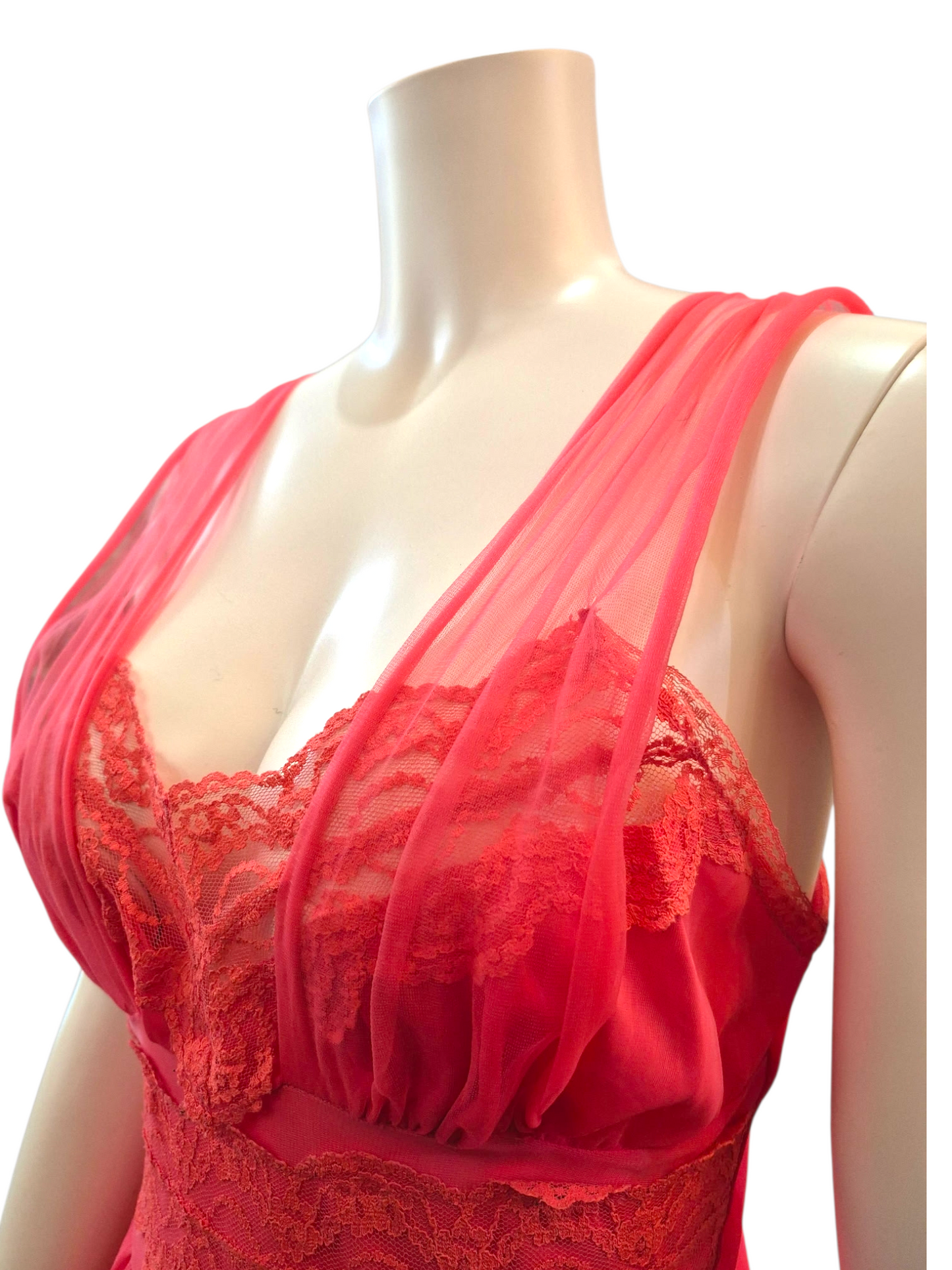 Vintage 1950s Coral Pink Nightgown with Lace Bodice  M/L