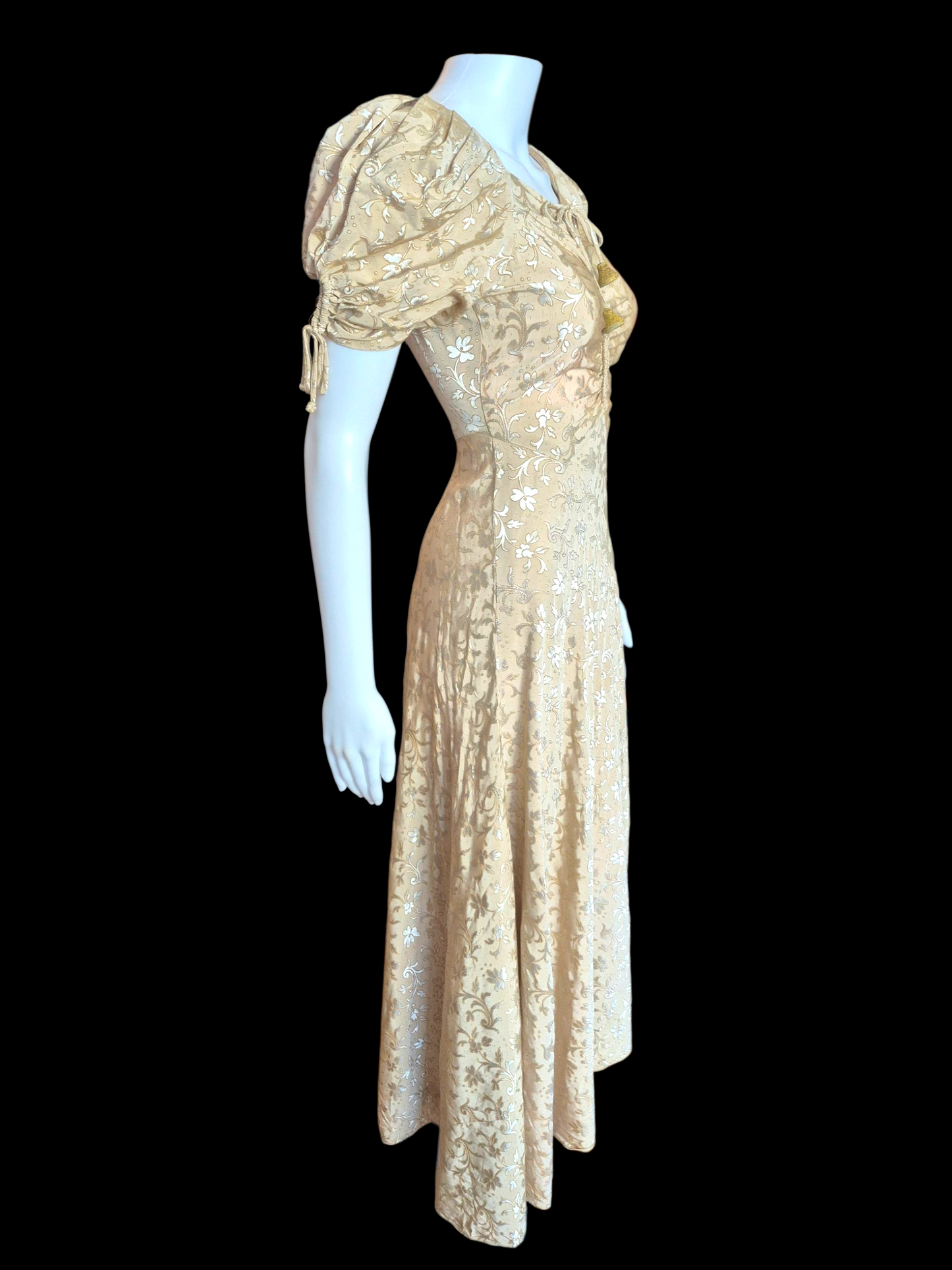 Vintage 1930s Golden Ivory Brocade Evening Gown sz S