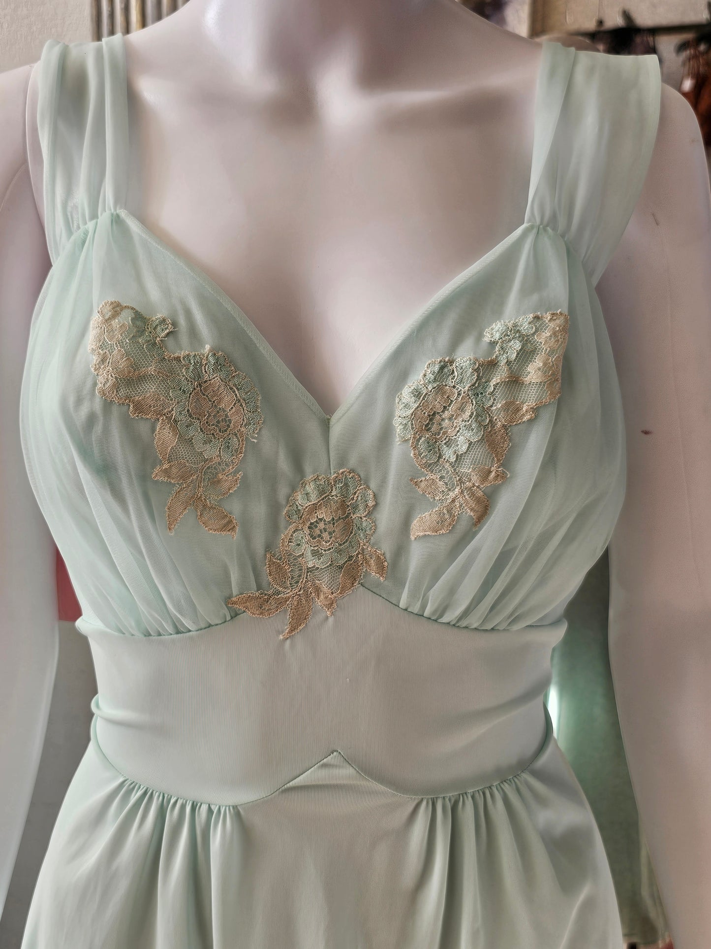 Vintage 1940s Gossard Pale Mint Green Nightgown