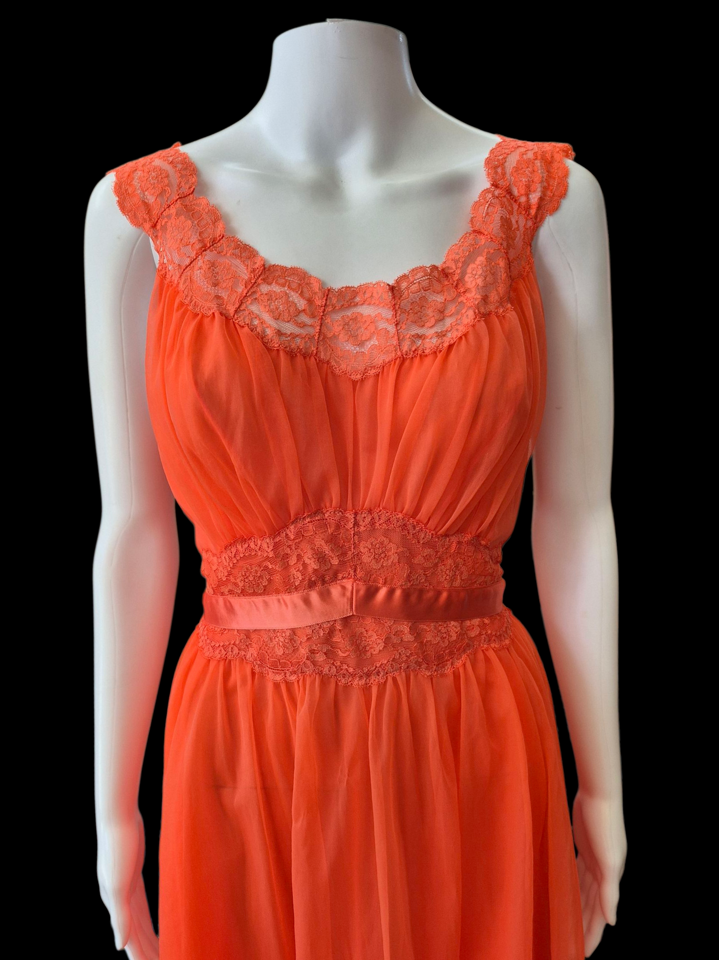 Vintage 1950s Vanity Fair Red Chiffon Negligee & Peignoir set